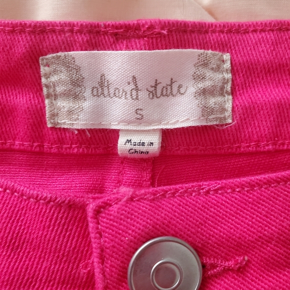 NWT Altar'd State Hot Pink Fringe Denim High Waisted Shorts Barbie Movie - Picture 7 of 10